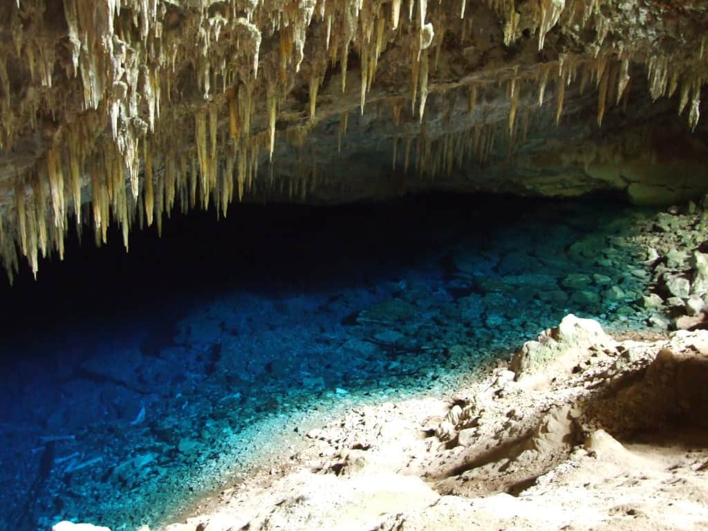 Gruta do Lago Azul