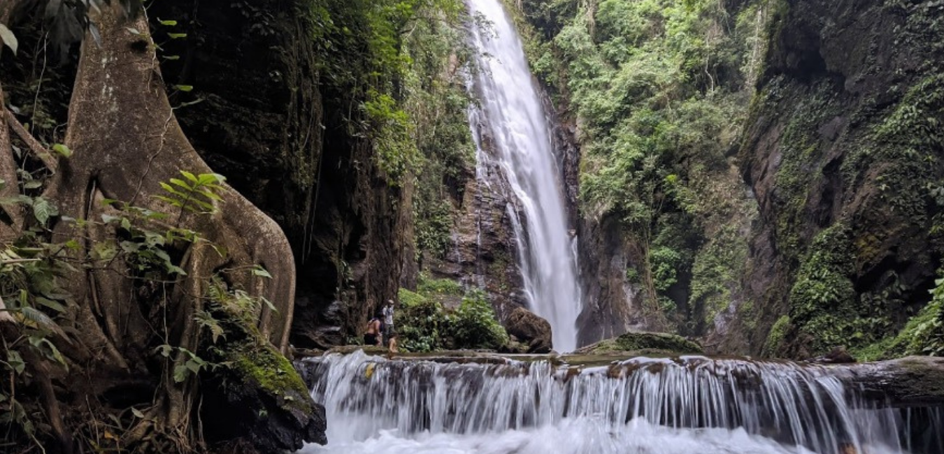O Vale das Ostras é uma opção de trilhas perto de São Paulo que levam a cachoeiras